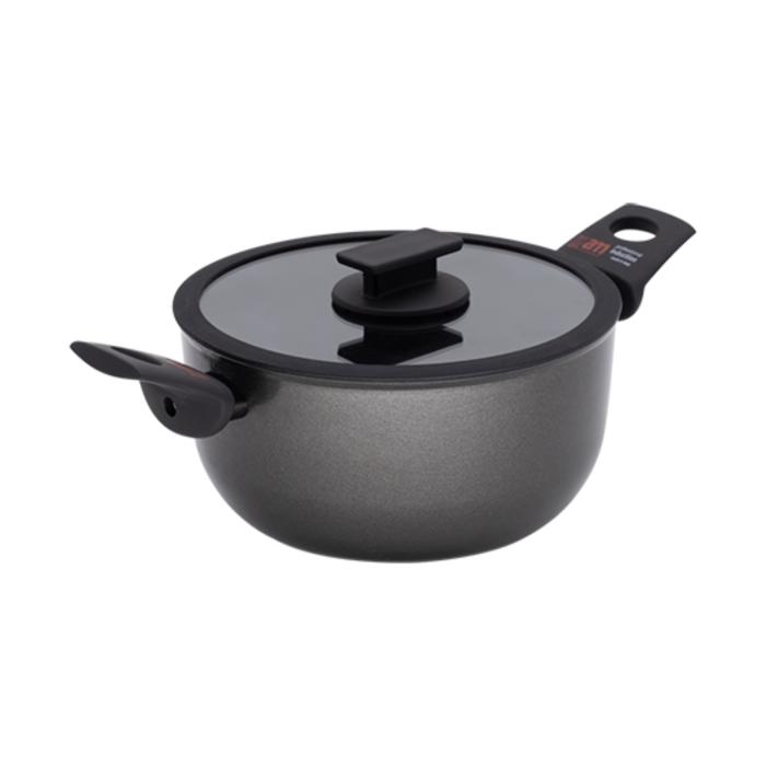 Poêle de cuisson - Ø 22 CM - Antiadhésive - 3.8 L - Accademia Mugnano E830112 €33.00 Poêle de cuisson