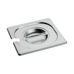 Couvercle Gastronorm - 1/6 GN - 17,6 x 16,2 CM - acier inoxydable - Avec logement pour cuillère - Caterchef - 953165 E953165 €5.90 Couvercles GN évidement de la cuillère