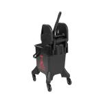 Seau à franges et essoreur - Rouge - Jantex HW636 €65.48 Fourgon de nettoyage