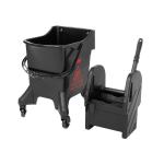 Seau à franges et essoreur - Rouge - Jantex HW636 €65.48 Fourgon de nettoyage