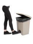 Poubelle à pédale - 45 Litres - H 60 x 40,5 x 39,5 CM - Polypropylène - Jantex - GH637 GH637 €91.95 Poubelles