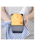 Moule à pain - Rouge - H 6,3 x 18 x 8,6 CM - Acier carbone - Vogue - GD075 GD075 €9.99 Moules à pâtisserie