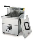 Friteuse à induction - Modèle de table - 7,5 Litre - H 41,5 x 29 x 44 CM - 3 kW - 220-240 V - Buffalo - CP793 CP793 €228.55 Friteuses 230 volts