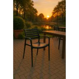Chaise de patio Louise - Empilable - Avec accoudoirs - Noire - G-Line